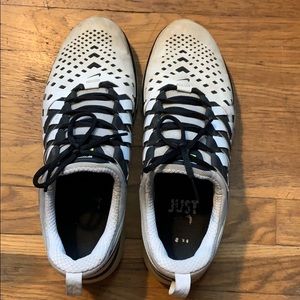 Men’s size 11 black and white nike shoes